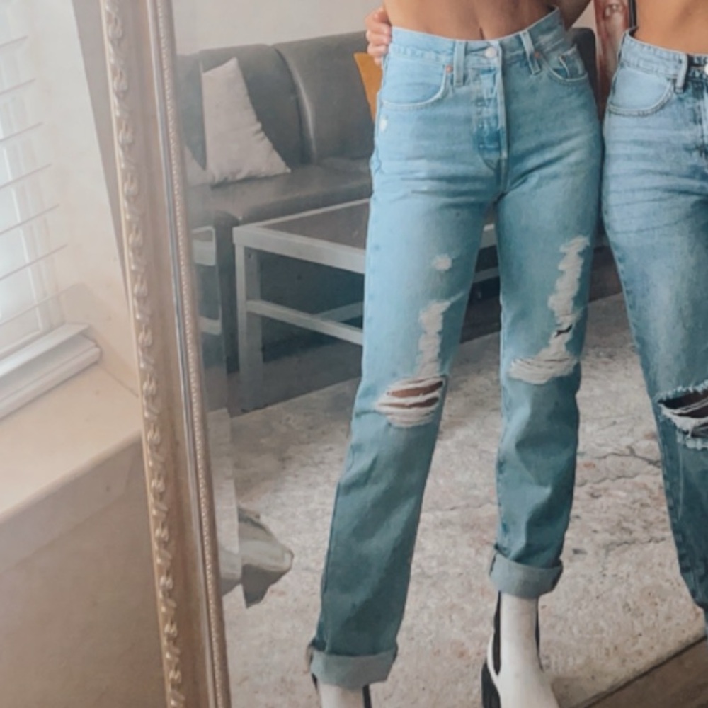 Levi 501s Size 23 Straight Leg Jeans